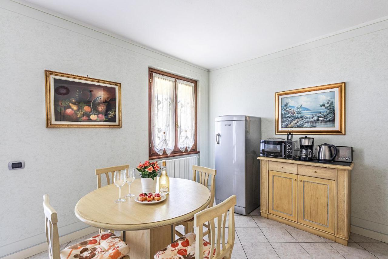 I Mosaici Apartments By Wonderful Italy Sirmione Exterior foto