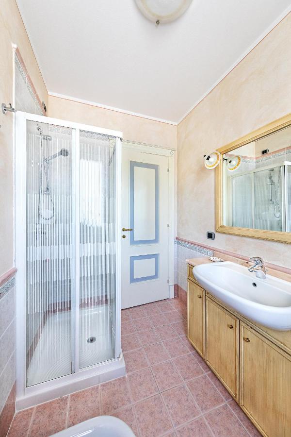I Mosaici Apartments By Wonderful Italy Sirmione Exterior foto